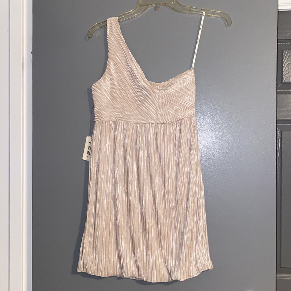 Forever 21 Beige/Nude Short Length One shoulder Dress Size Small